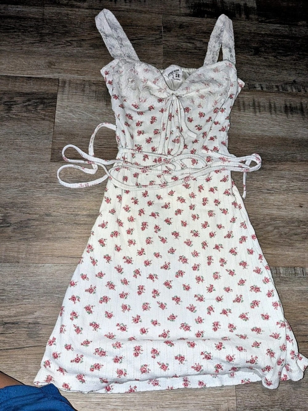 Forever 21 Floral Mini Dress in White & Red